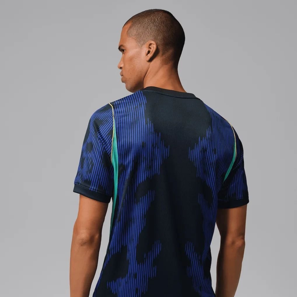 Brazil Stadium Away Shirt 2026 with Raphinha 11 printing Soccer Football Jersey — view 2