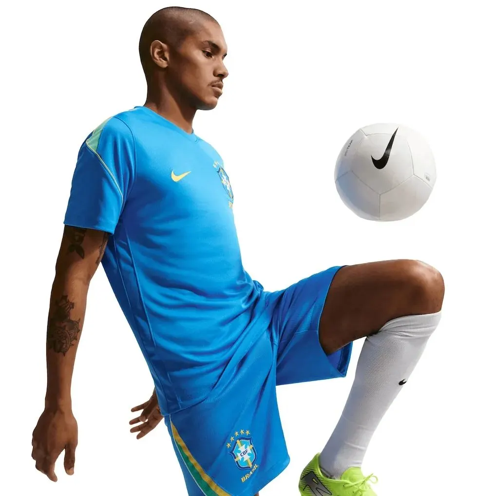 Estevao Brazil 2026/27 Nike Home Jersey — view 3